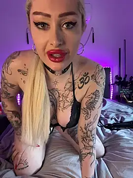 Snapshot of JennaLinn chatting on March 21, 2025, 3:35 pm JennaLinn online show from March 21, 2025, 3:35 pm