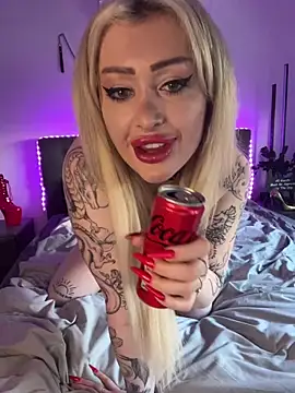 Snapshot of JennaLinn chatting on March 22, 2025, 3:20 pm JennaLinn online show from March 22, 2025, 3:20 pm