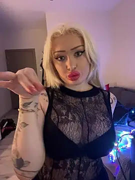 Snapshot of JennaLinn chatting on February 17, 2026, 7:53 pm JennaLinn online show from February 17, 2026, 7:53 pm