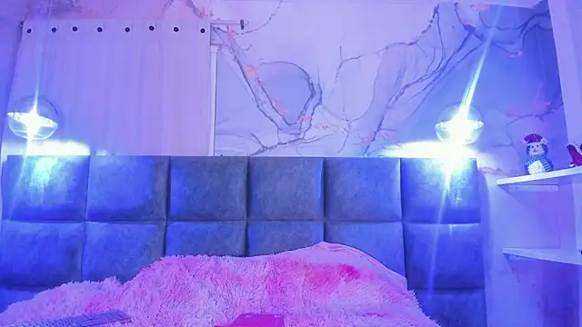 Snapshot of AntonellaRossi chatting on February 1, 2026, 7:45 pm AntonellaRossi online show from February 1, 2026, 7:45 pm