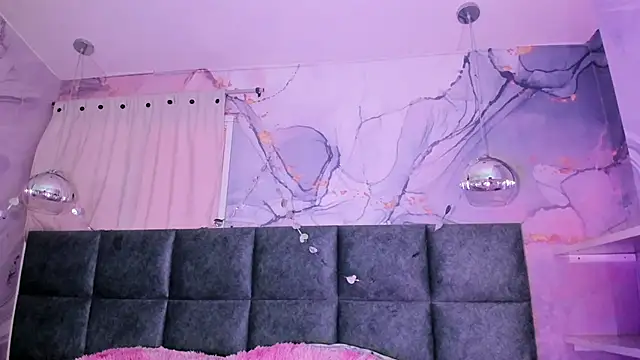 Snapshot of AntonellaRossi chatting on February 28, 2026, 6:42 pm AntonellaRossi online show from February 28, 2026, 6:42 pm