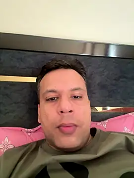 Snapshot of Artistic_Control chatting on September 27, 2025, 6:40 am Artistic Control online show from September 27, 2025, 6:40 am