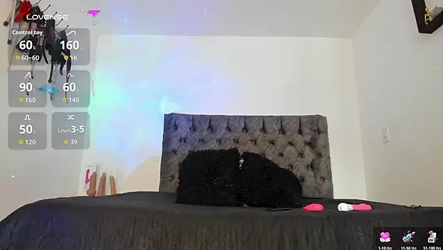 sweet  wild online show from February 25, 2026, 9:57 pm