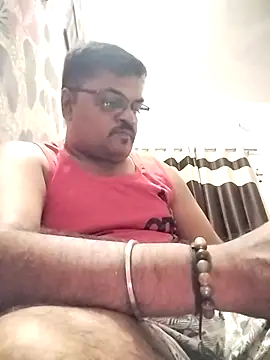 Snapshot of Desi_Londa_143 chatting on May 10, 2026, 2:06 am Desi Londa 143 online show from May 10, 2026, 2:06 am