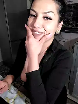 hot-babygirl online show from February 13, 2025, 10:54 pm