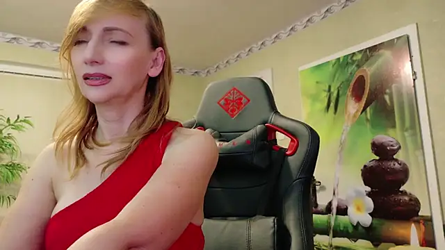 HotLana69 online show from February 22, 2025, 5:35 pm