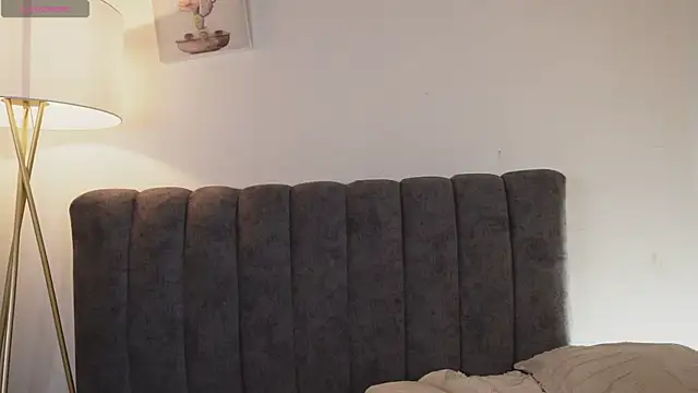 bunnycuteshy online show from July 15, 2026, 12:54 pm