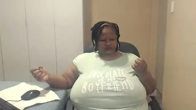 sweetnoziexx online show from September 28, 2025, 3:12 am