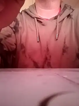 Snapshot of asil1710 chatting on December 3, 2024, 7:32 am asil1710 online show from December 3, 2024, 7:32 am