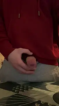 yann2392 online show from December 20, 2025, 4:14 pm