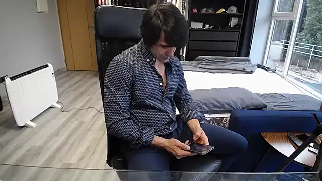 Snapshot of samricci21 chatting on December 16, 2025, 9:03 am samricci21 online show from December 16, 2025, 9:03 am