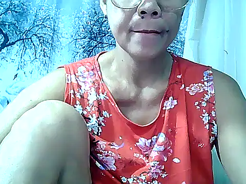 Snapshot of urwife_tobe chatting on September 30, 2025, 2:00 pm urwife tobe online show from September 30, 2025, 2:00 pm