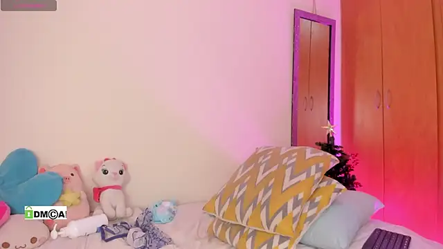 Snapshot of olivia__s chatting on January 4, 2025, 3:50 am olivia s online show from January 4, 2025, 3:50 am