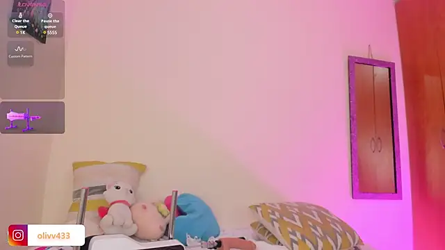 Snapshot of olivia__s chatting on January 24, 2025, 4:59 am olivia s online show from January 24, 2025, 4:59 am