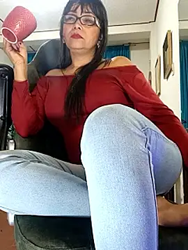 Snapshot of kelly_dirty_ chatting on April 21, 2026, 1:42 am kelly dirty online show from April 21, 2026, 1:42 am