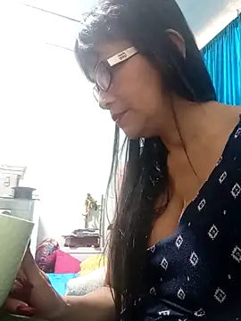 Snapshot of kelly_dirty_ chatting on April 23, 2026, 12:51 pm kelly dirty online show from April 23, 2026, 12:51 pm