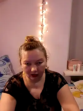 Snapshot of Lusi-777 chatting on December 6, 2024, 4:17 pm Lusi-777 online show from December 6, 2024, 4:17 pm