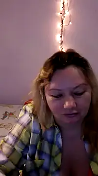 Snapshot of Lusi-777 chatting on December 9, 2024, 1:45 pm Lusi-777 online show from December 9, 2024, 1:45 pm