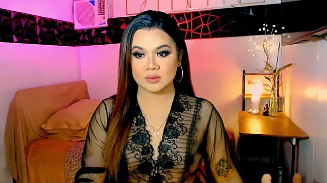 asiankatyhuge online show from November 12, 2025, 3:18 am