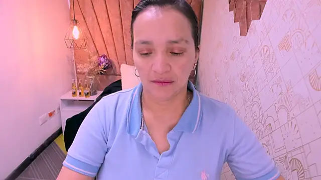 MarilynMiilf  online show from September 22, 2025, 7:27 pm