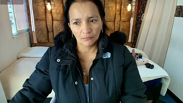 MarilynMiilf  online show from June 26, 2026, 7:07 pm