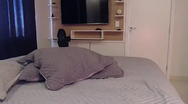 AliceStone19 online show from February 26, 2025, 4:24 pm