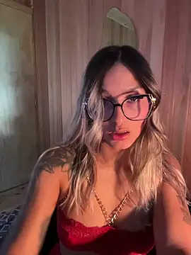 AliceStone19 online show from April 10, 2026, 5:28 pm