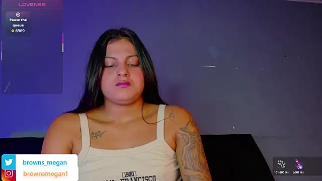 Snapshot of Megan_browns1 chatting on September 30, 2025, 2:11 pm Megan browns1 online show from September 30, 2025, 2:11 pm