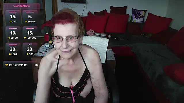 HeisseomaOriginal online show from January 27, 2025, 11:32 am