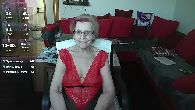 HeisseomaOriginal online show from March 5, 2025, 3:18 pm