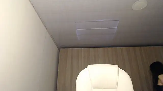 Selene93 online show from March 8, 2025, 4:17 pm