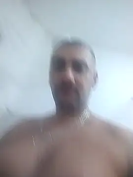 TIAGOPORTEIRO online show from October 9, 2025, 3:04 am