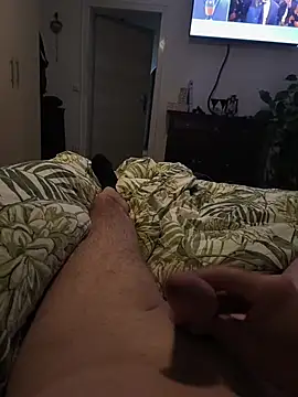 Snapshot of Andy7430 chatting on April 13, 2026, 6:08 am Andy7430 online show from April 13, 2026, 6:08 am