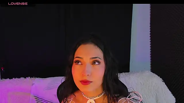 Snapshot of rosario215B chatting on February 2, 2025, 5:53 am rosario215B online show from February 2, 2025, 5:53 am