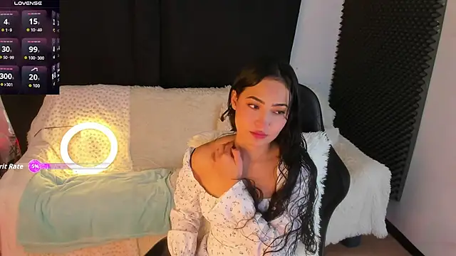 Snapshot of rosario215B chatting on October 9, 2025, 10:41 pm rosario215B online show from October 9, 2025, 10:41 pm