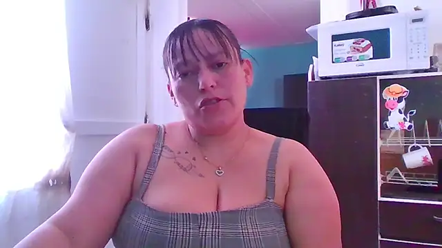 Snapshot of Diana_Lozano chatting on June 11, 2026, 3:32 pm Diana Lozano online show from June 11, 2026, 3:32 pm