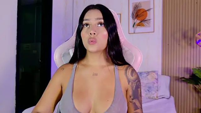 CameronCollins  online show from February 2, 2026, 7:34 pm