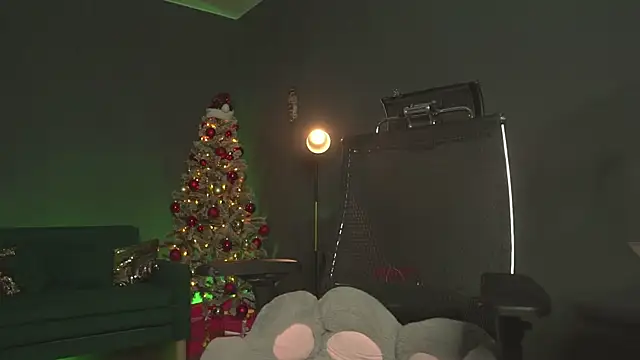 mirawair online show from November 25, 2025, 2:50 pm