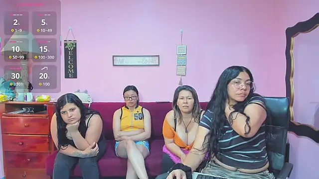 lesbiancuple online show from November 10, 2025, 12:48 pm