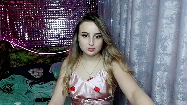 Snapshot of Careys_universe chatting on December 16, 2024, 2:36 am Careys universe online show from December 16, 2024, 2:36 am