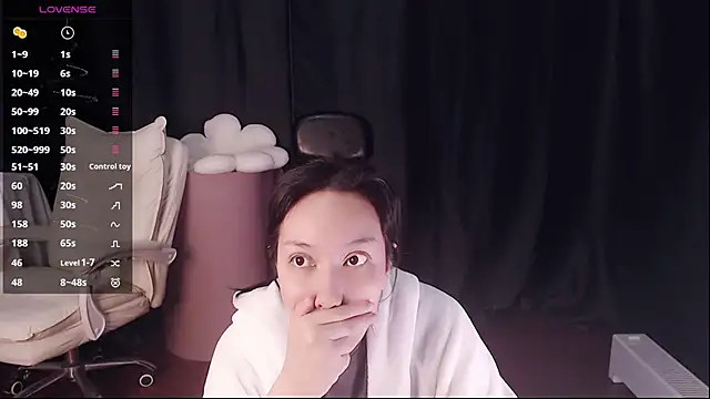 Snapshot of qianqian_ chatting on April 14, 2026, 1:39 pm qianqian online show from April 14, 2026, 1:39 pm