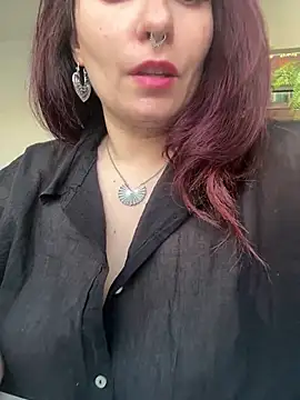 Snapshot of LunaMoongirl chatting on December 6, 2024, 1:55 pm LunaMoongirl online show from December 6, 2024, 1:55 pm