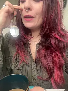 Snapshot of LunaMoongirl chatting on January 10, 2025, 10:28 am LunaMoongirl online show from January 10, 2025, 10:28 am