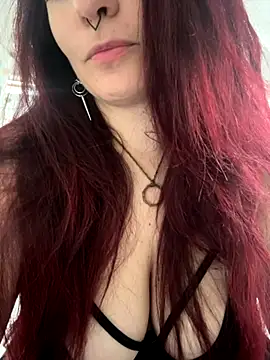 Snapshot of LunaMoongirl chatting on October 20, 2025, 1:11 pm LunaMoongirl online show from October 20, 2025, 1:11 pm