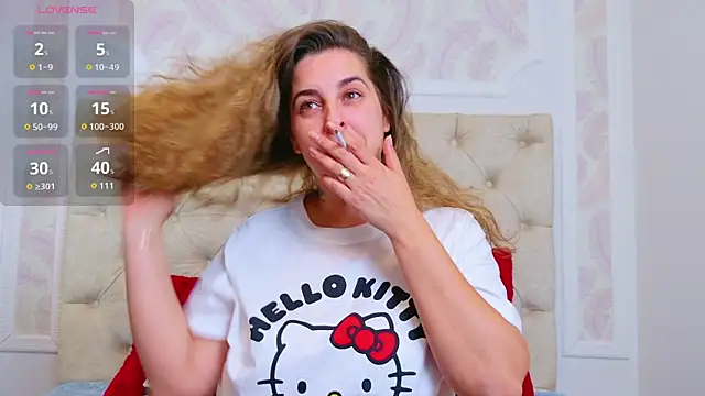 KarinaNoir online show from September 15, 2025, 3:39 am