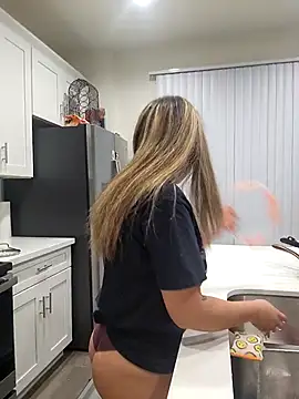 Snapshot of AriannaPena chatting on March 10, 2025, 8:48 am AriannaPena online show from March 10, 2025, 8:48 am