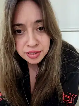 Snapshot of AriannaPena chatting on March 13, 2025, 9:43 am AriannaPena online show from March 13, 2025, 9:43 am