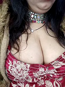 Snapshot of SIDDHAA--897 chatting on February 5, 2025, 6:15 pm SIDDHAA--897 online show from February 5, 2025, 6:15 pm