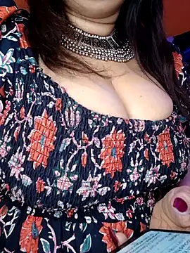 Snapshot of SIDDHAA--897 chatting on March 9, 2025, 5:49 pm SIDDHAA--897 online show from March 9, 2025, 5:49 pm