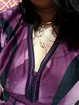 Snapshot of SIDDHAA--897 chatting on October 26, 2025, 5:52 pm SIDDHAA--897 online show from October 26, 2025, 5:52 pm